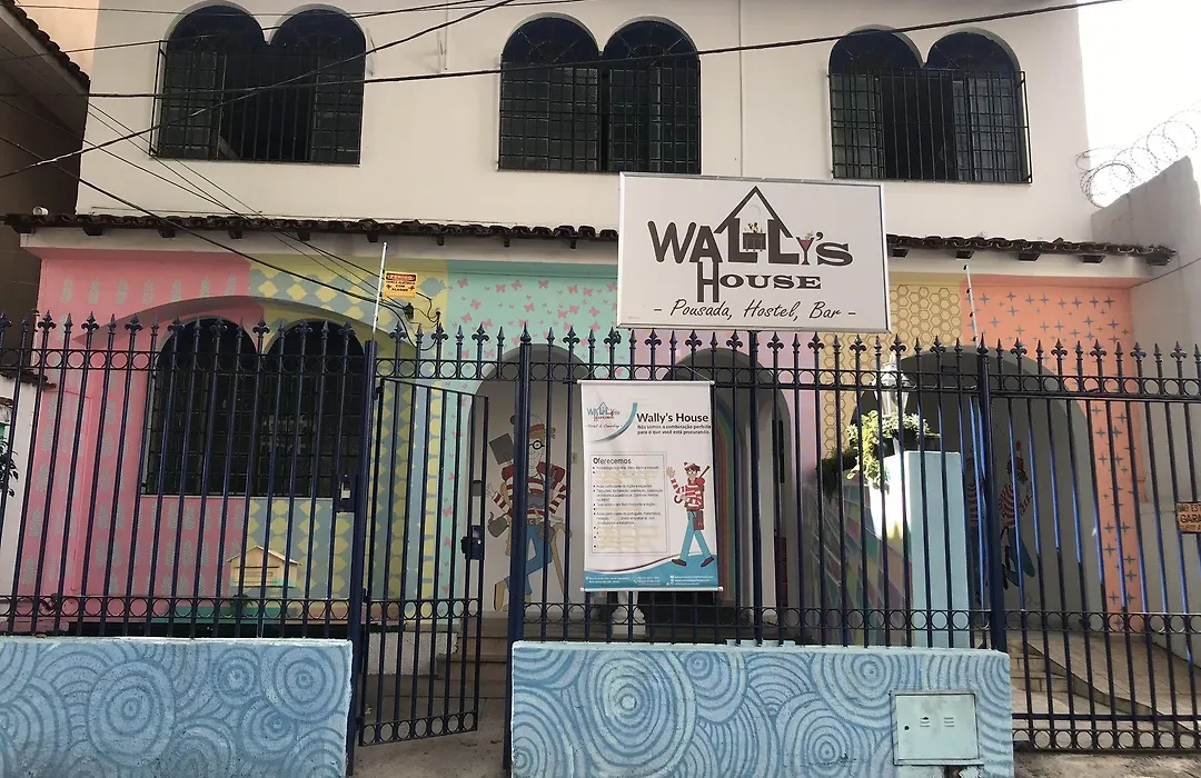 Wally'S House Hostel-1